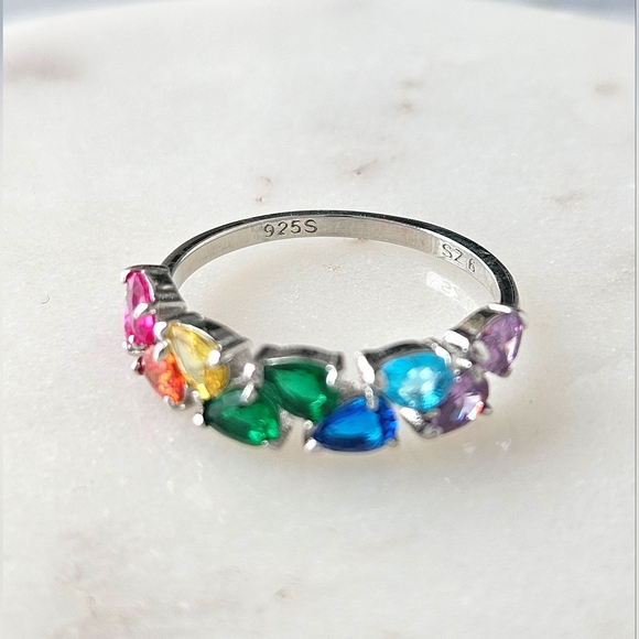 🌈 Rainbow Multicolor Cluster Ring, 925 Sterling Silver Size Charmed Aroma - Picture 4 of 5